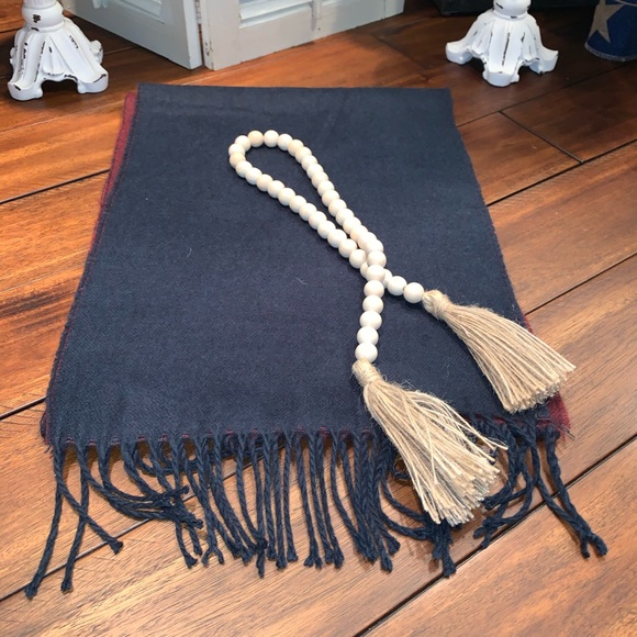 Scarf 🧣 - Picture 4 of 4